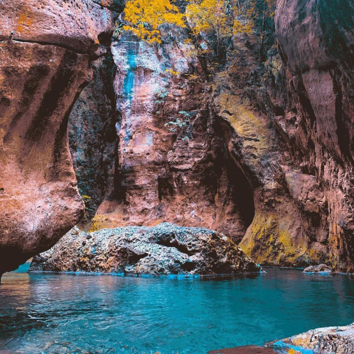 bassin naturel grotte roche haiti