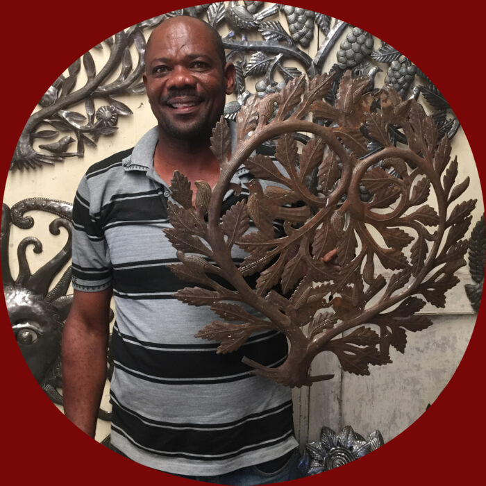 homme sculpture metal haiti